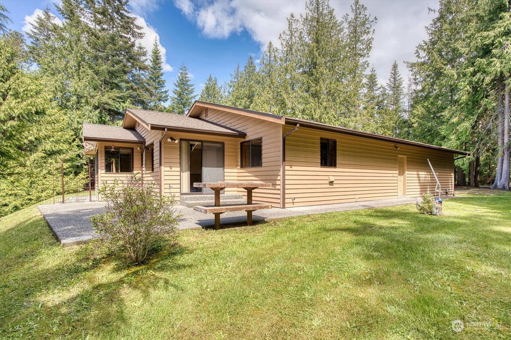 42 Kirner Ridge Lane Sequim, WA 98382 - Photo 6 of 40 a front view of house with yard