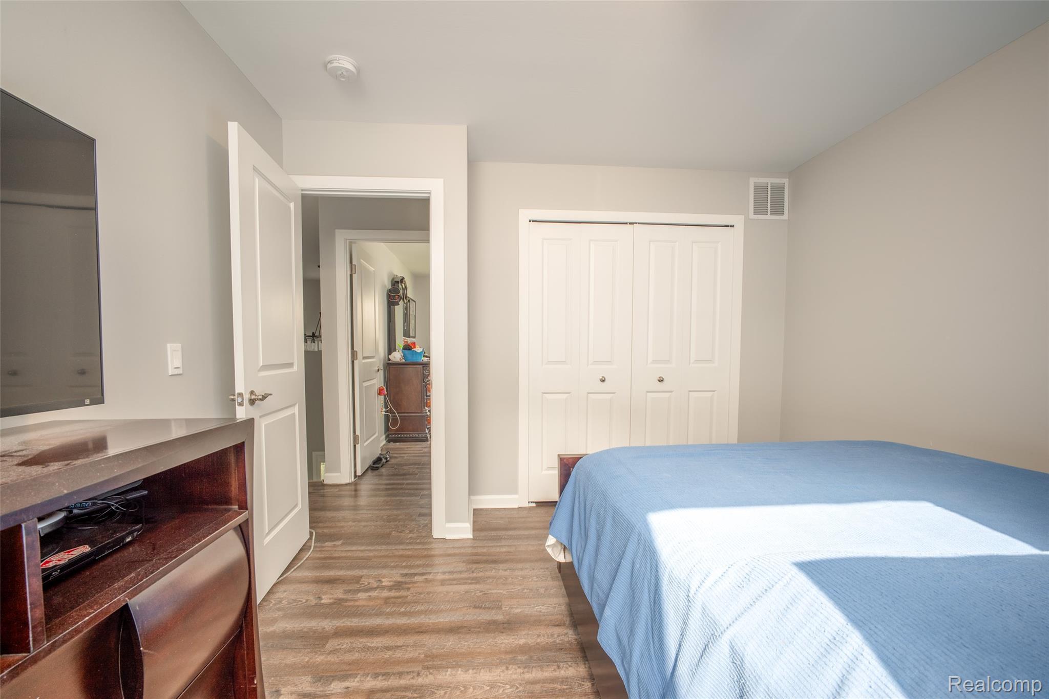 11913 Tuttle Hill Road Willis, MI 48191 - Photo 13 of 32 13.jpg