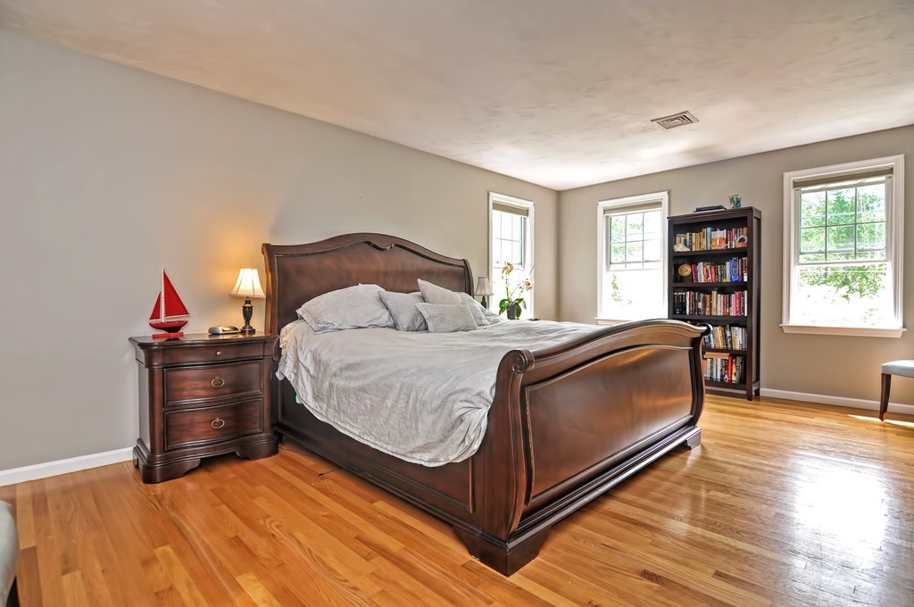 29 Rhodes Street Plainville, MA 02762 - Photo 11 of 30 Gallery Image 11