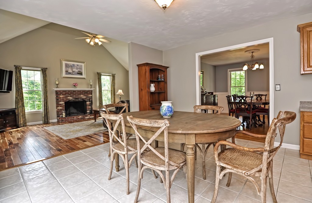 29 Rhodes Street Plainville, MA 02762 - Photo 4 of 30 Gallery Image 4
