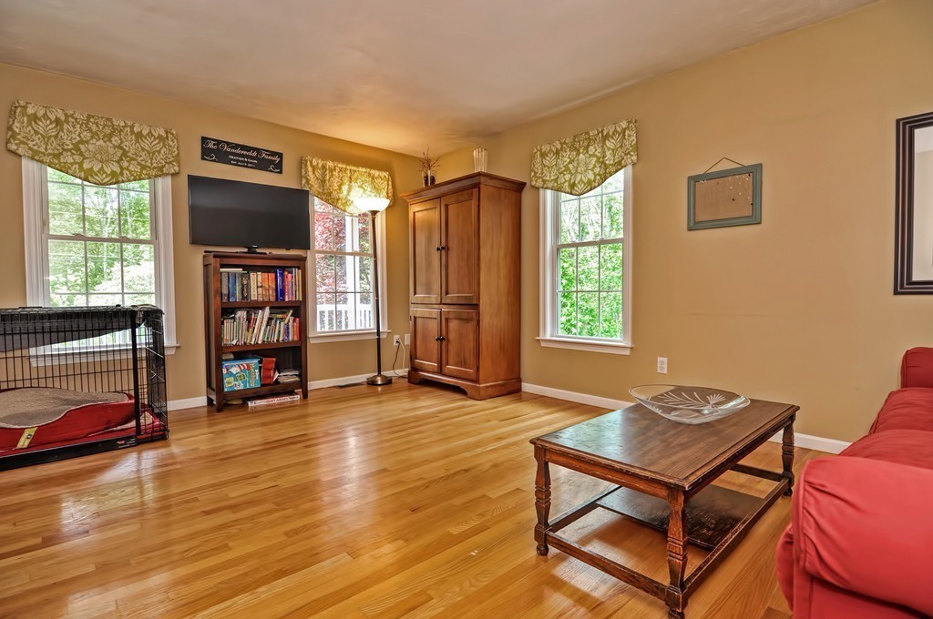 29 Rhodes Street Plainville, MA 02762 - Photo 10 of 30 Gallery Image 10