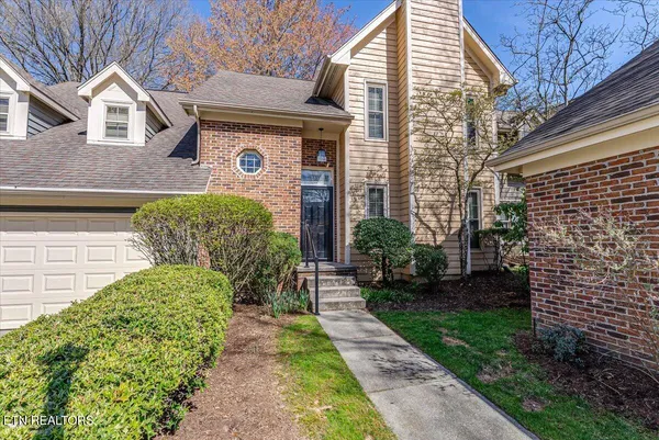 $2,595 | 8930 Wesley Place, Knoxville, TN 37922