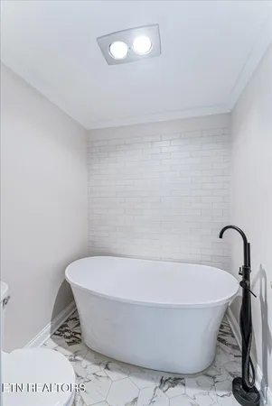 $2,595 | 8930 Wesley Place, Knoxville, TN 37922