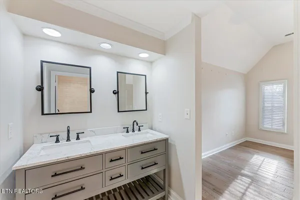 $2,595 | 8930 Wesley Place, Knoxville, TN 37922