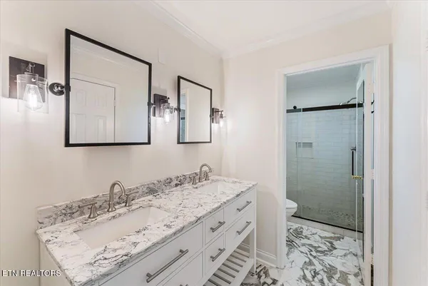 $2,595 | 8930 Wesley Place, Knoxville, TN 37922