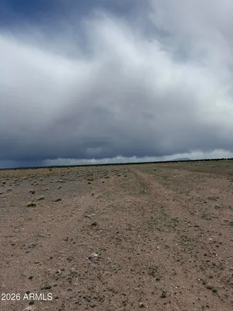 a view of room with an empty space