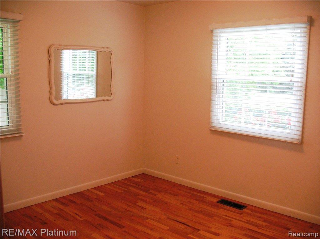 205 Prospect Street Howell, MI 48843 - Photo 12 of 21 prospect bedroom 3
