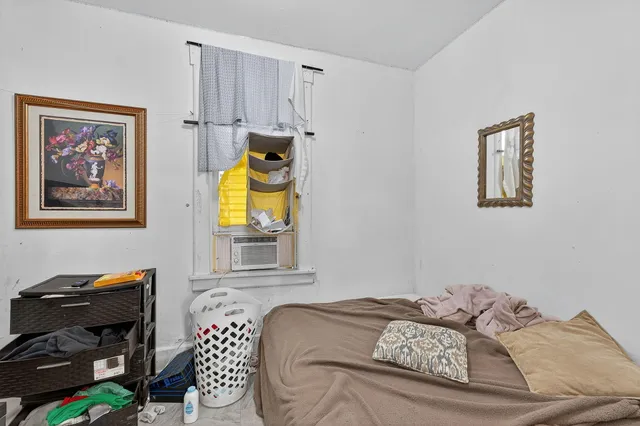 $165,000 | 1930 South 13th Street, Milwaukee, WI 53204