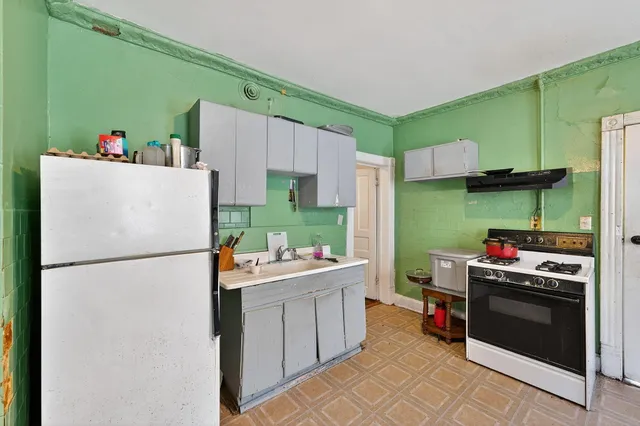 $165,000 | 1930 South 13th Street, Milwaukee, WI 53204