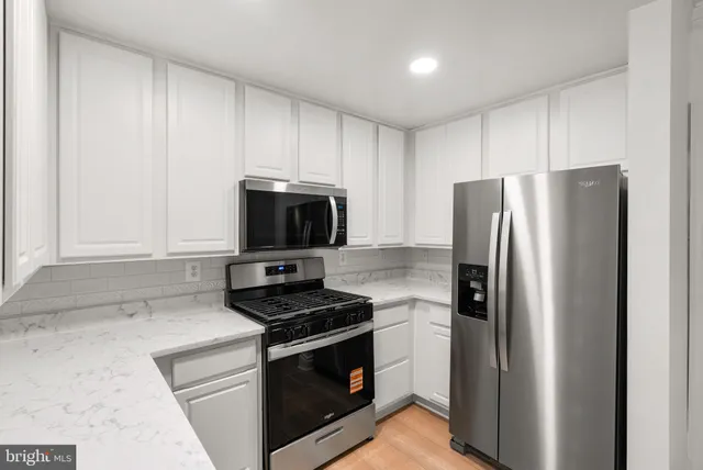 $523,000 | 139 Chevy Chase Street, Unit 139, Gaithersburg, MD 20878