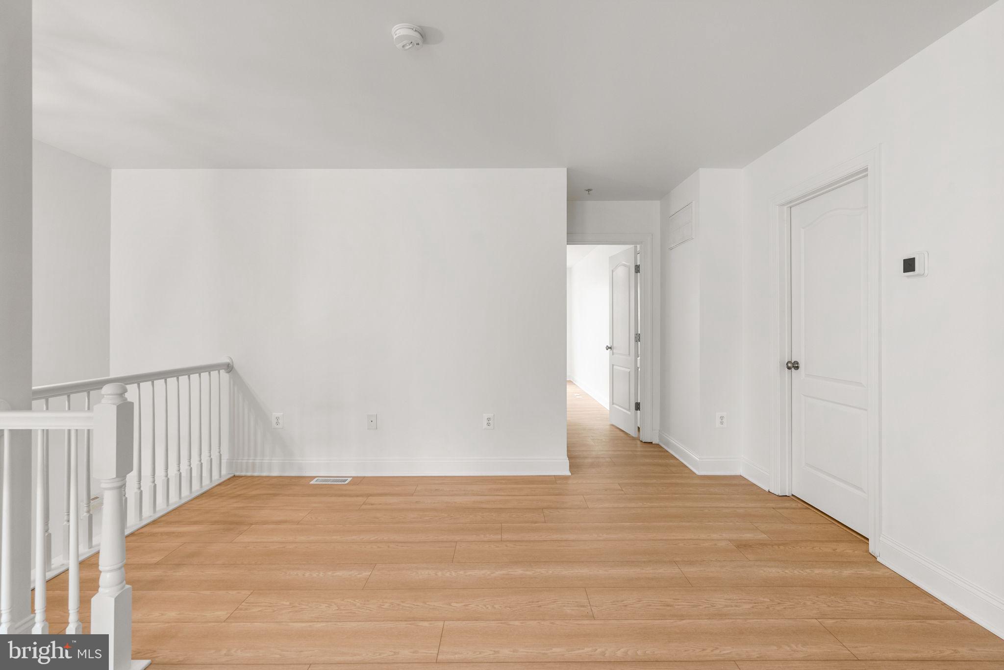 139 Chevy Chase Street, Unit 139 Gaithersburg, MD 20878 - Photo 15 of 27 a view of an empty room