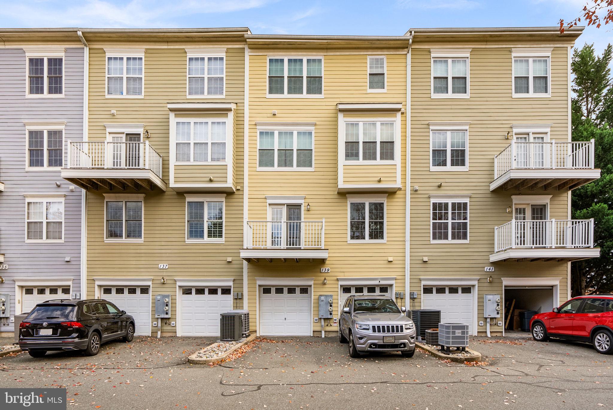139 Chevy Chase Street, Unit 139 Gaithersburg, MD 20878 - Photo 26 of 27 a building view