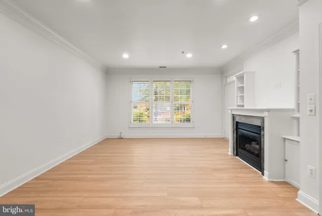 $523,000 | 139 Chevy Chase Street, Unit 139, Gaithersburg, MD 20878