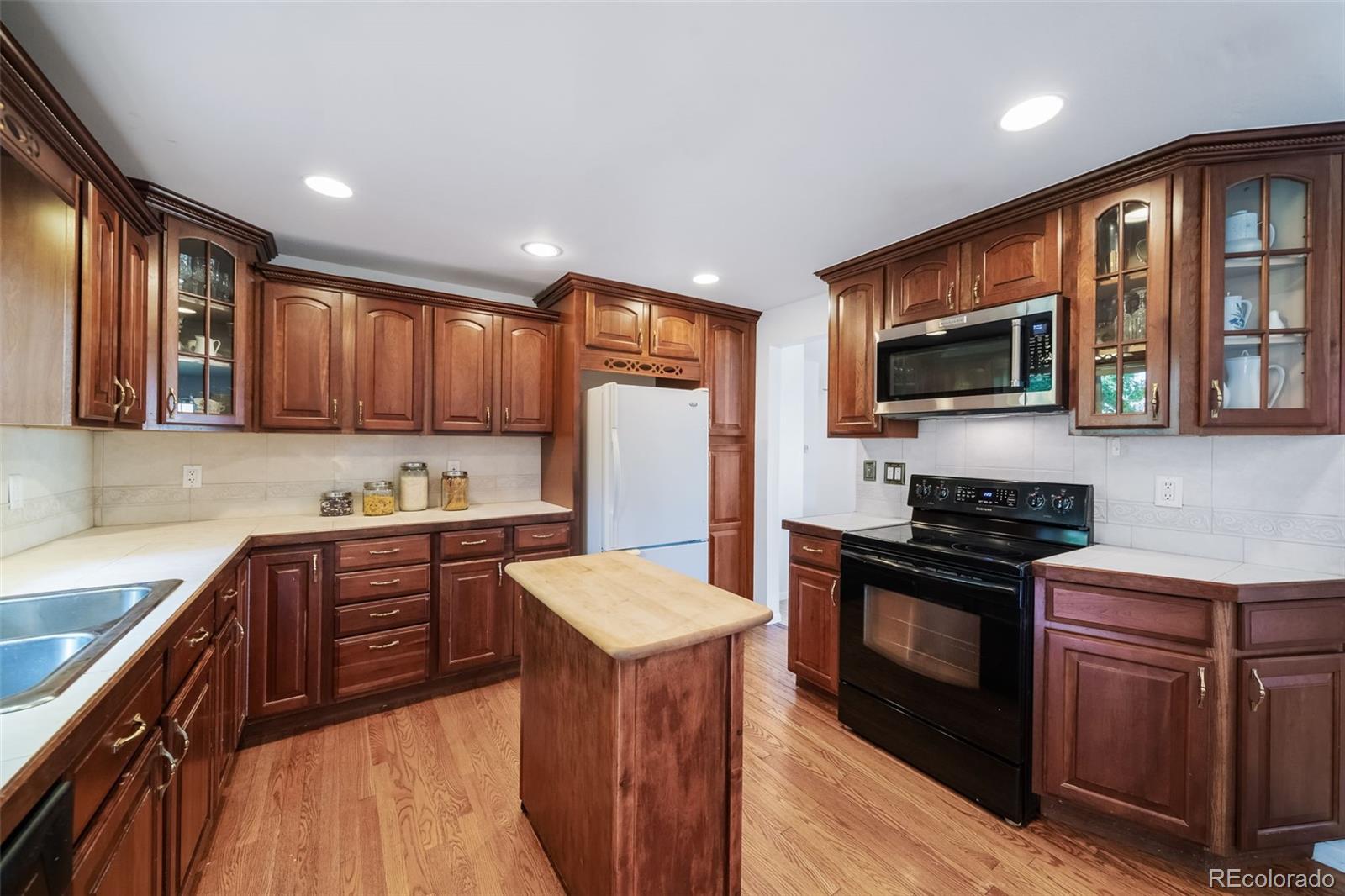 3423 Simms Street Wheat Ridge, CO 80033 - Photo 15 of 49 Gallery Image 15