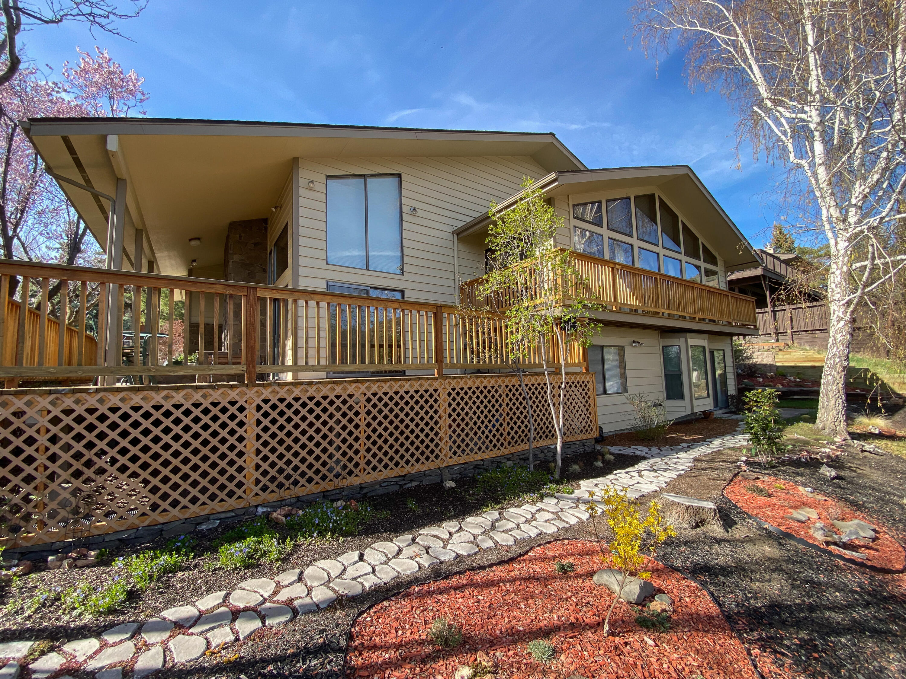 159 Ridgecrest Drive Klamath Falls, OR 97601 - Photo 4 of 123 5