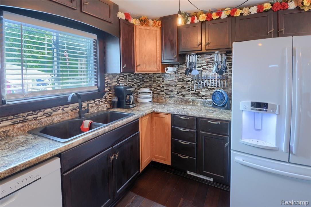 2251 South Graham Road Flint, MI 48532 - Photo 25 of 42 DSC_1647-HDR(3).jpg