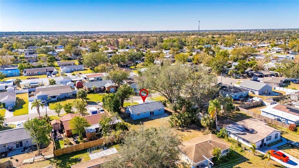 527 Fox Run Trail Apollo Beach, FL 33572 - Photo 65 of 73 an aerial view of residential houses with outdoor space