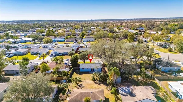 $2,400 | 527 Fox Run Trail, Apollo Beach, FL 33572