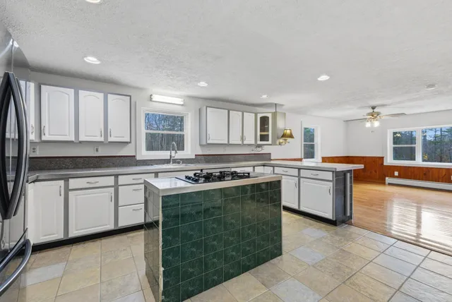 $645,000 | 532 Frank C Gilman Highway, Alton, NH 03809