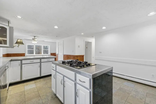 $645,000 | 532 Frank C Gilman Highway, Alton, NH 03809