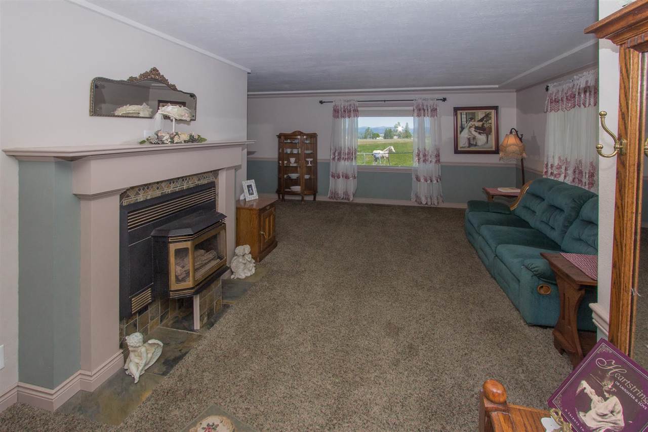 21111 North Hazard Road Spokane, WA 99208 - Photo 7 of 20