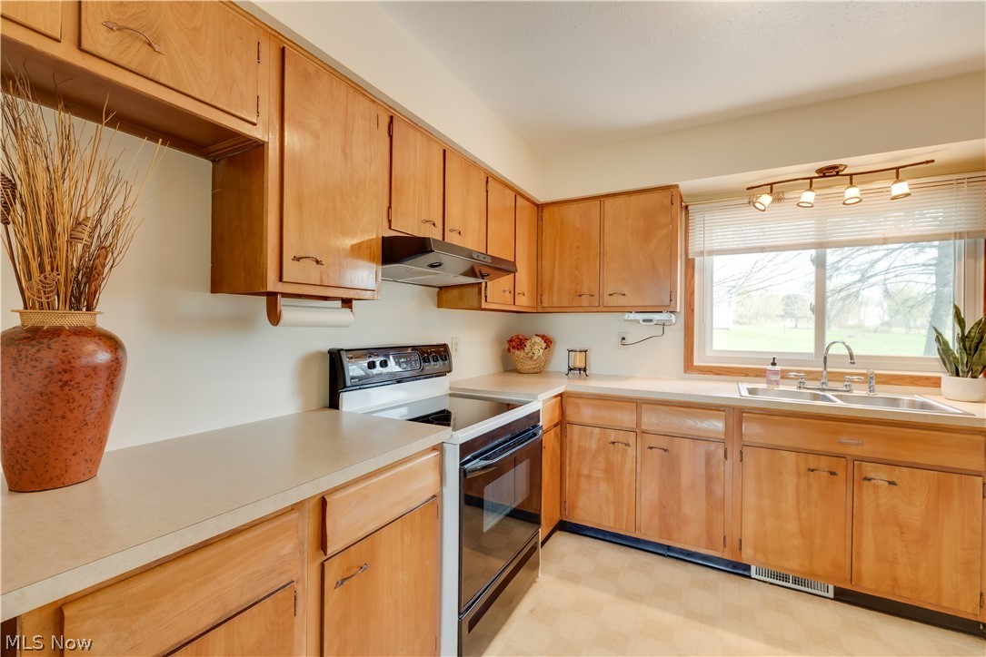 8123 Tower Road Seville, OH 44273 - Photo 11 of 30