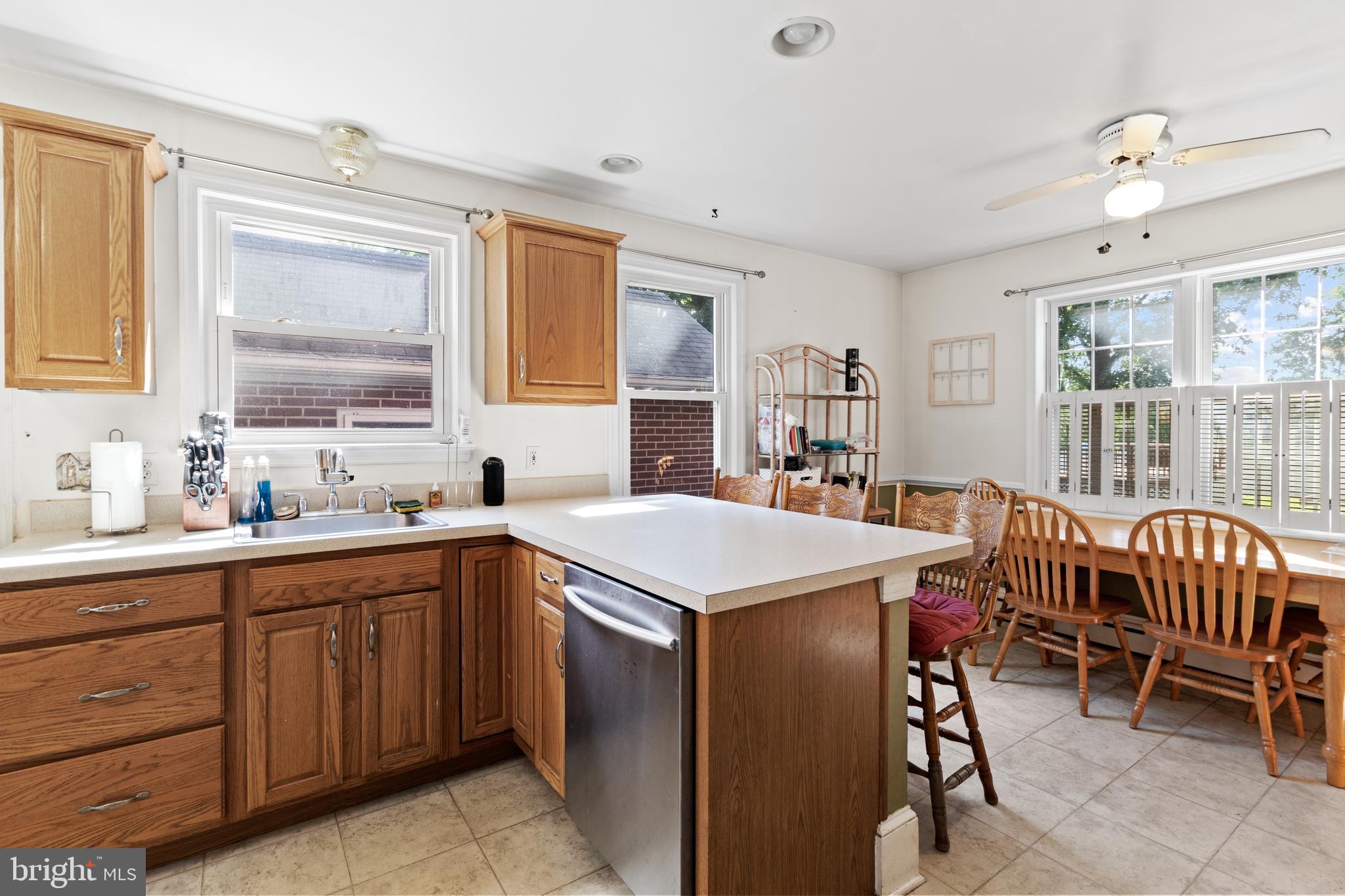 291 West Reliance Road Souderton, PA 18964 - Photo 4 of 35 Gallery Image 4