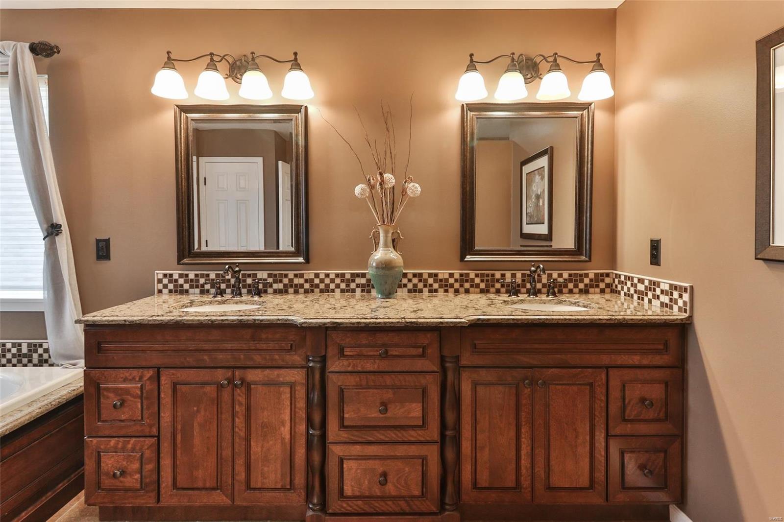 578 Castle Ridge Drive Ballwin, MO 63021 - Photo 21 of 40 Gallery Image 21