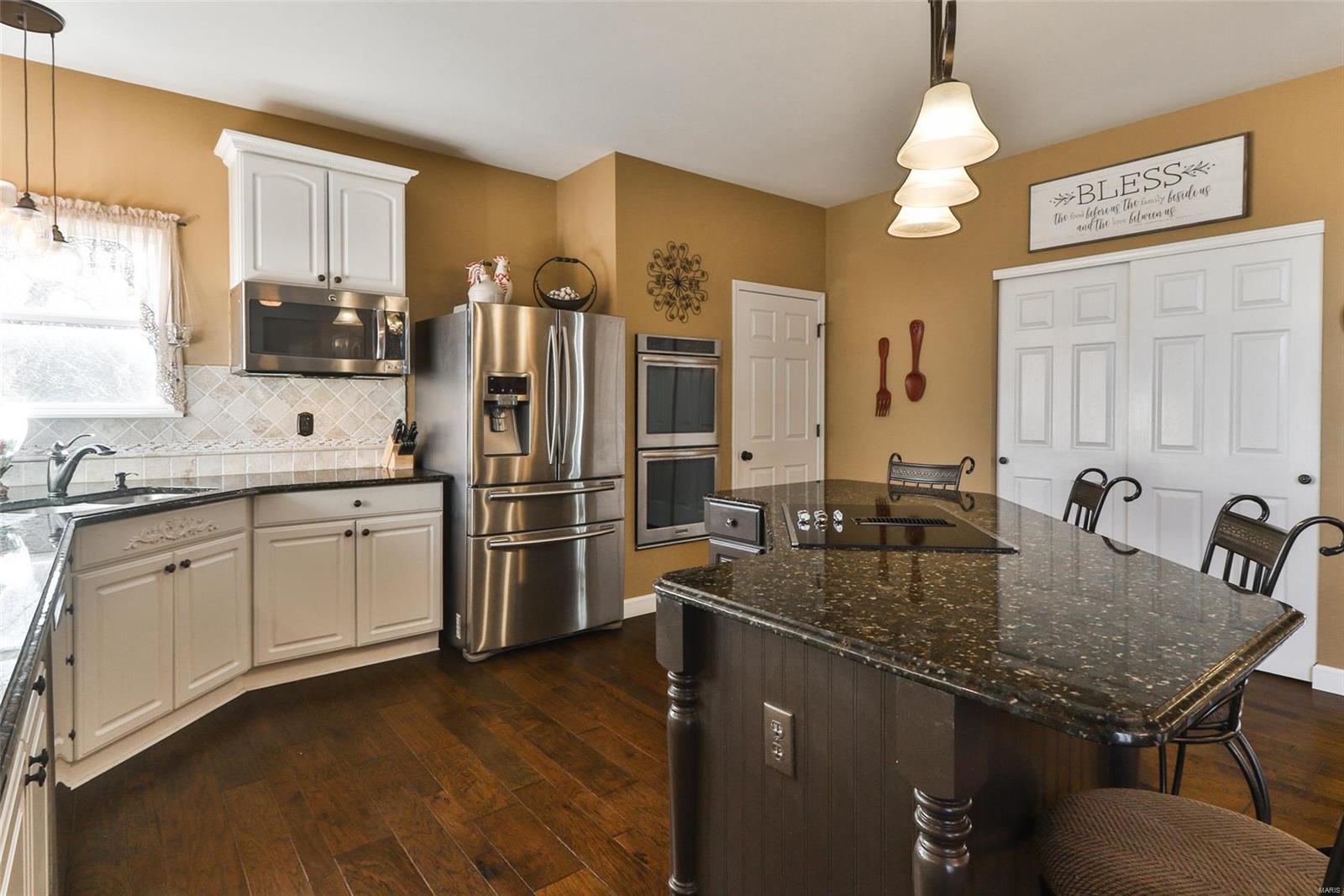 578 Castle Ridge Drive Ballwin, MO 63021 - Photo 9 of 40 Gallery Image 9