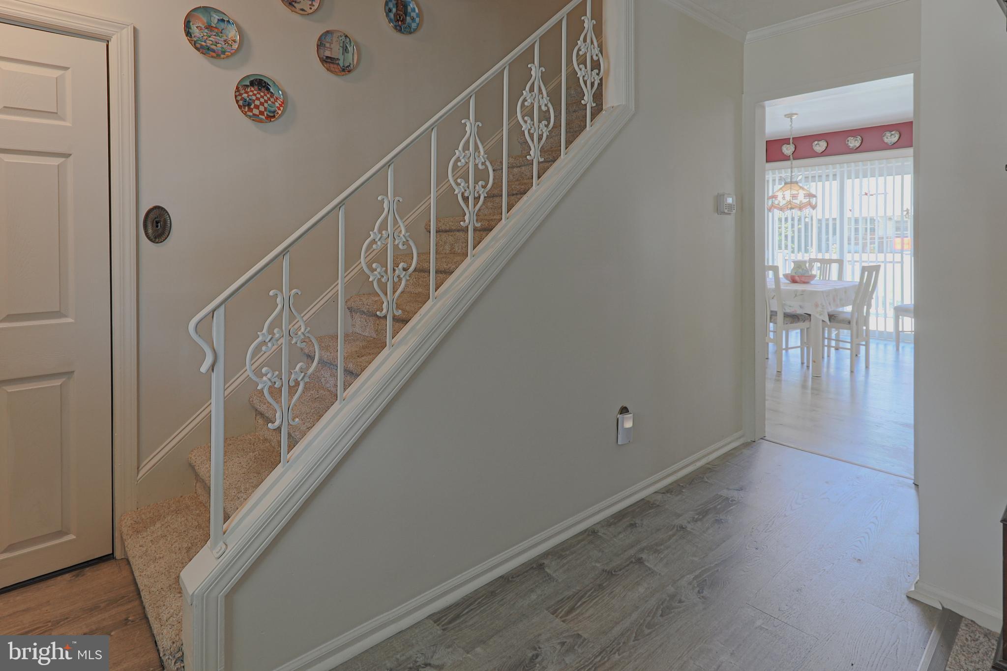 103 Valley Road Wilmington, DE 19804 - Photo 20 of 47 Going Upstairs