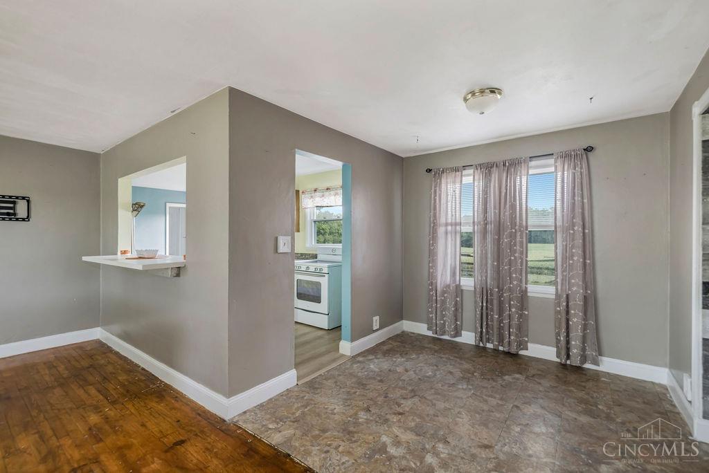 3775 East Taylor School Road Hamilton, OH 45011 - Photo 5 of 38 Gallery Image 5