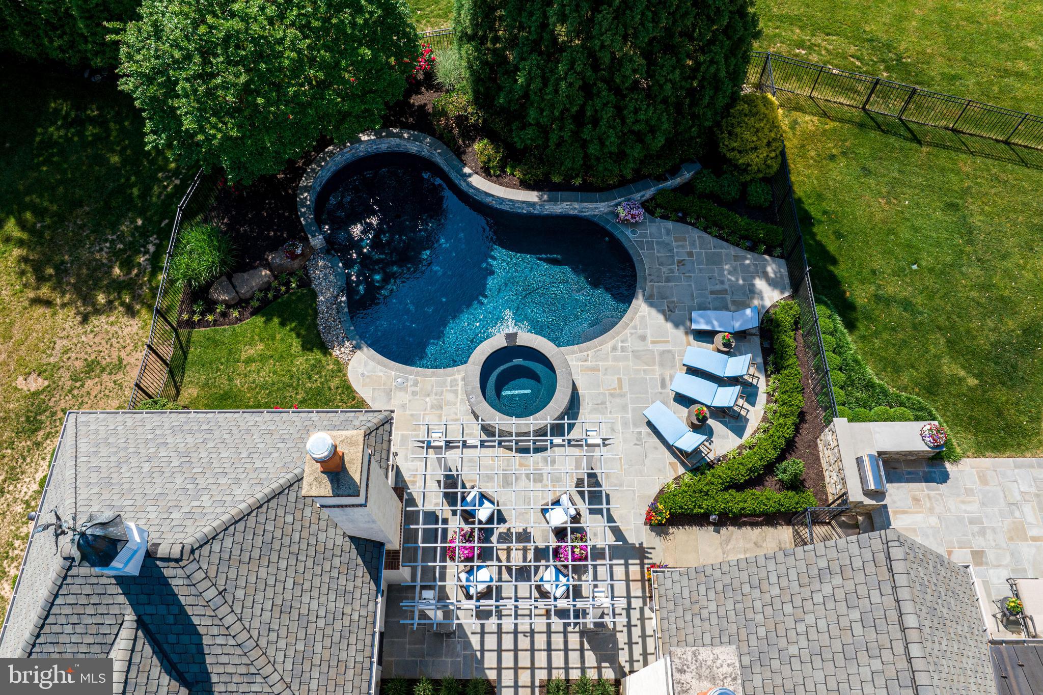 318 Winfield Road Devon, PA 19333 - Photo 26 of 97 an outdoor space with furniture