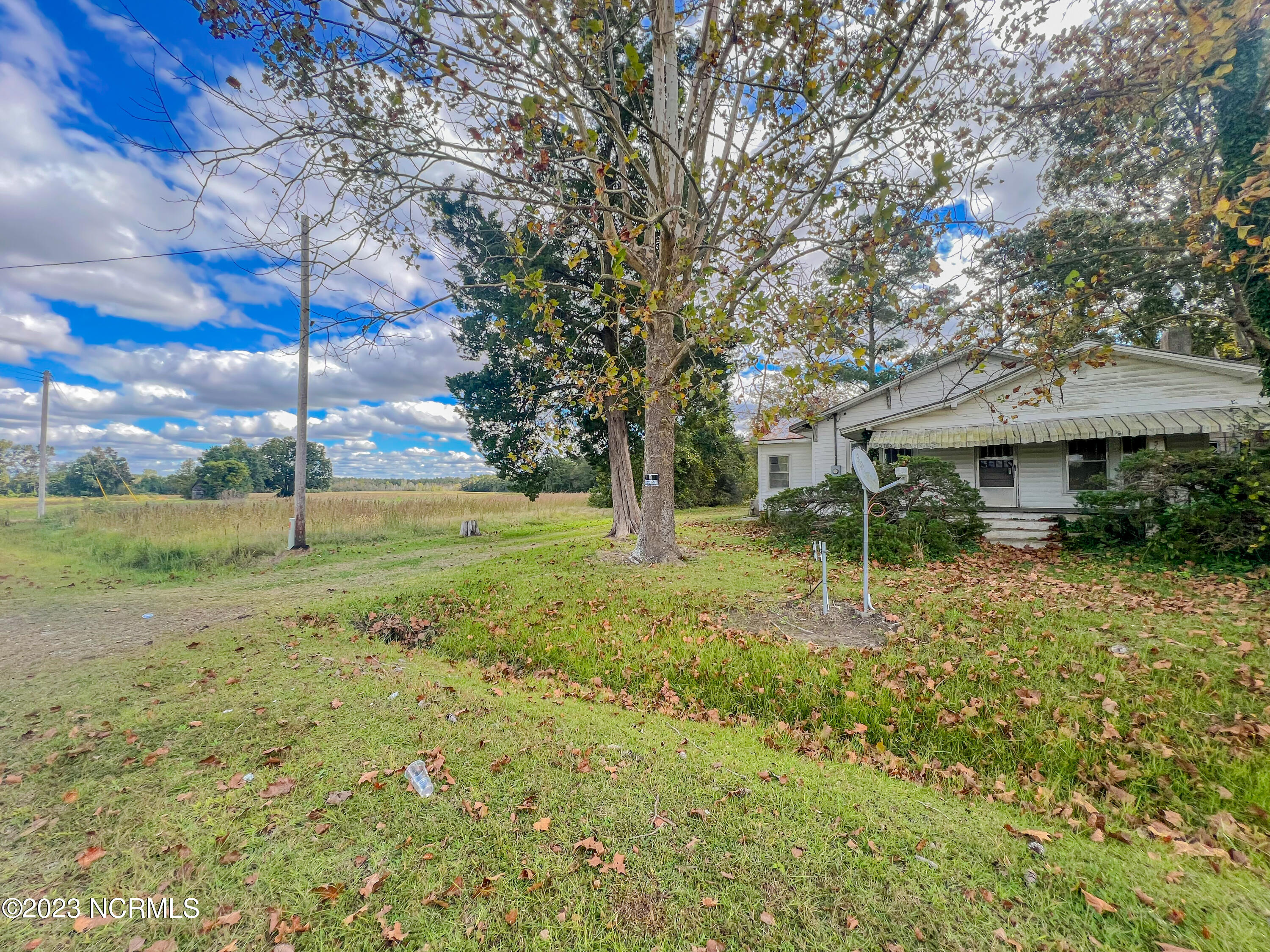 565 Elroy Mercer Road Chadbourn, NC 28431 - Photo 5 of 15 IMG_9819
