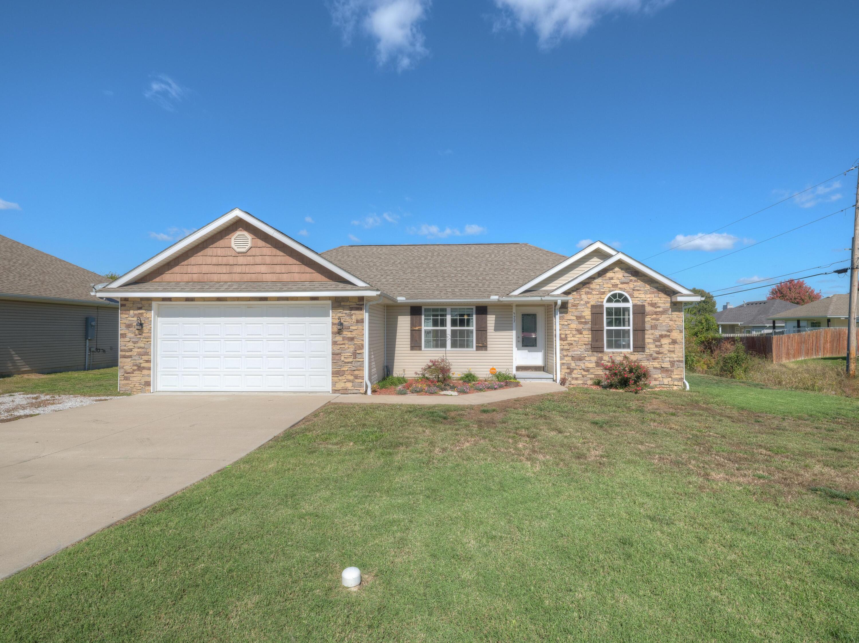 577 East Fountain Road Webb City, MO 64870 - Photo 1 of 1 001