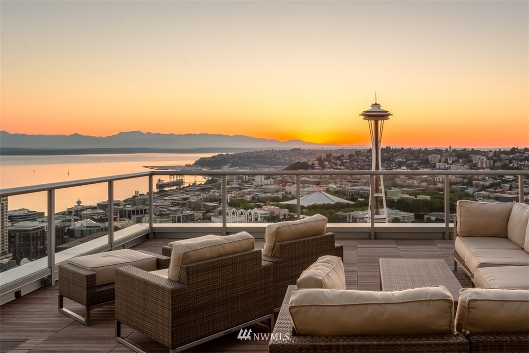 588 Bell Street, Unit 214S Seattle, WA 98121 - Photo 21 of 23