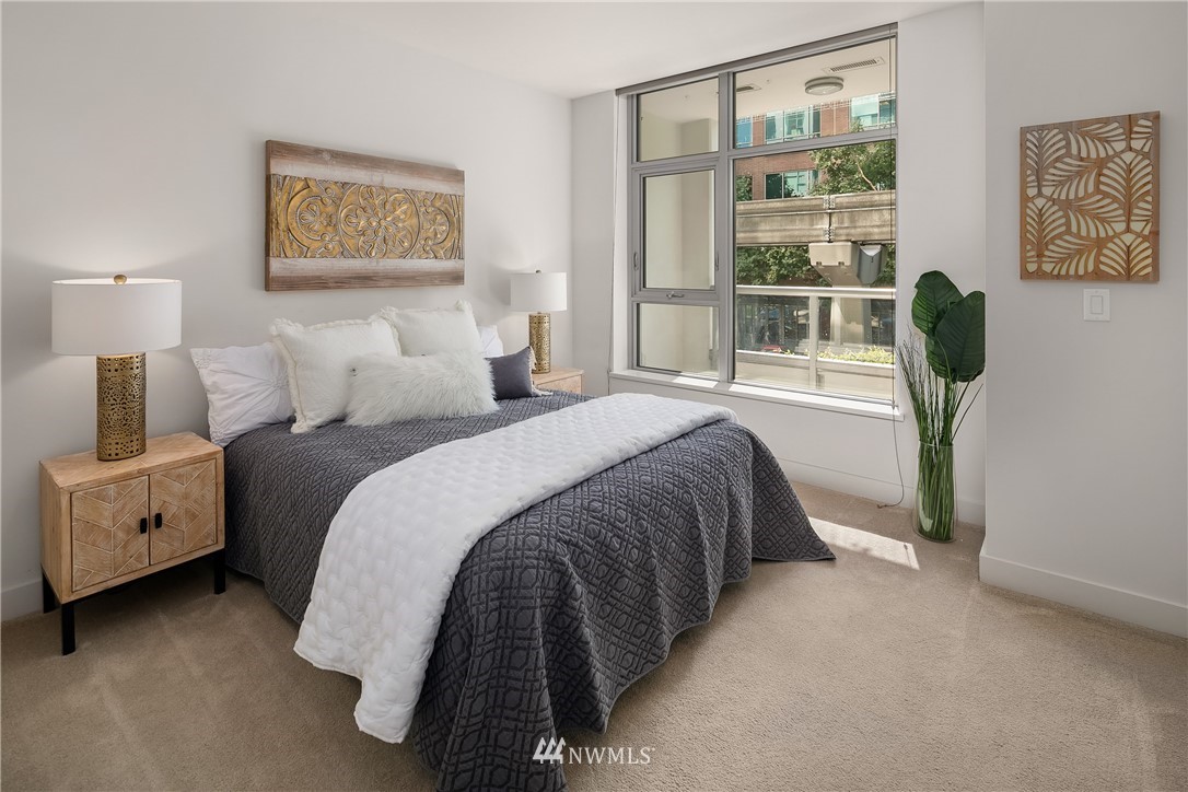588 Bell Street, Unit 214S Seattle, WA 98121 - Photo 6 of 23