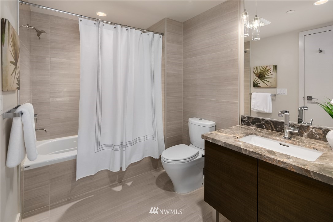 588 Bell Street, Unit 214S Seattle, WA 98121 - Photo 7 of 23