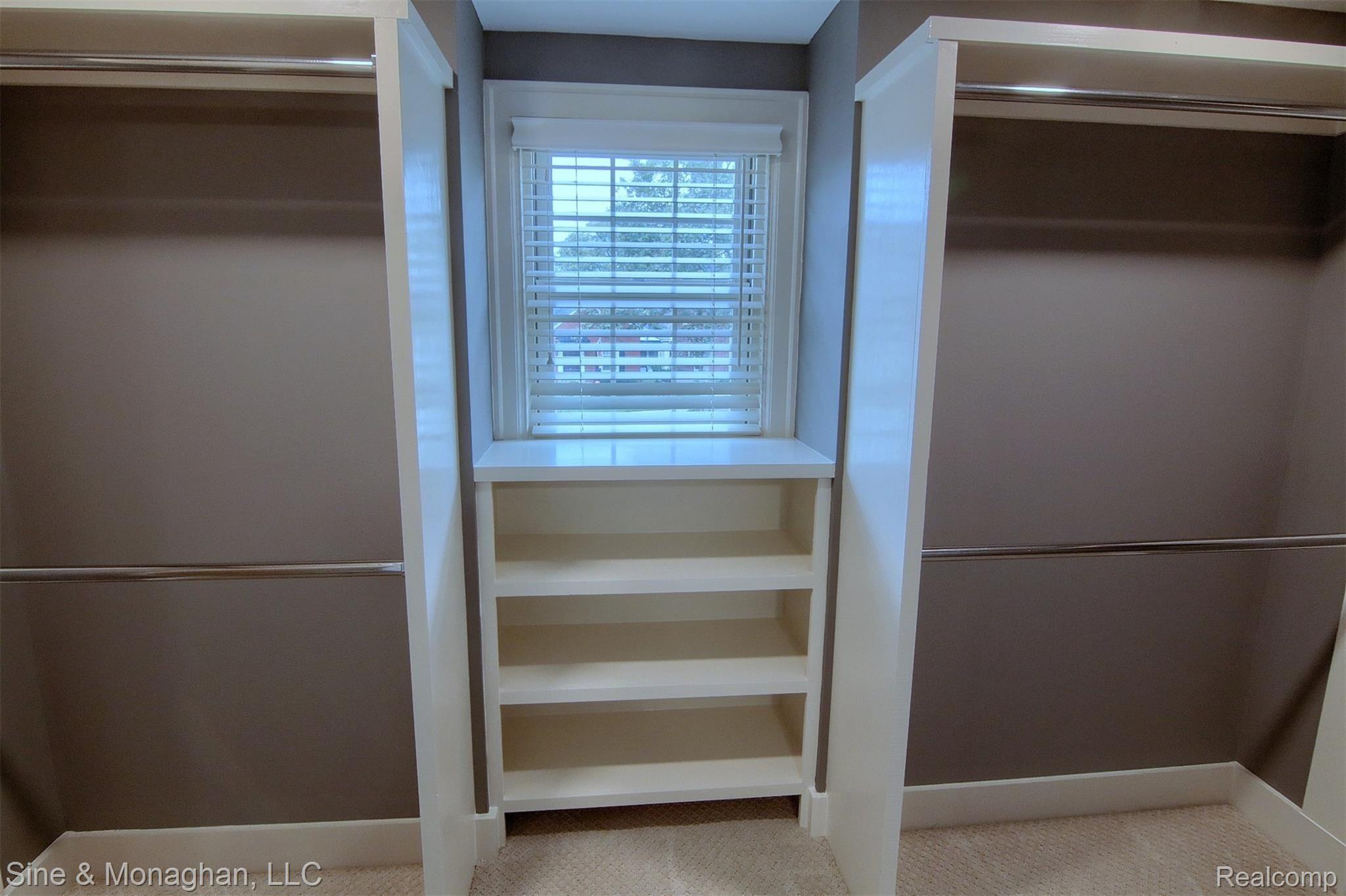 422 Moran Road Grosse Pointe, MI 48236 - Photo 20 of 33 20-Master Bedroom Walk-In Closet ll.jpg
