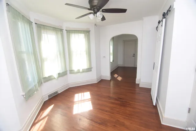 $114,900 | 1529 42nd Street, Rock Island, IL 61201