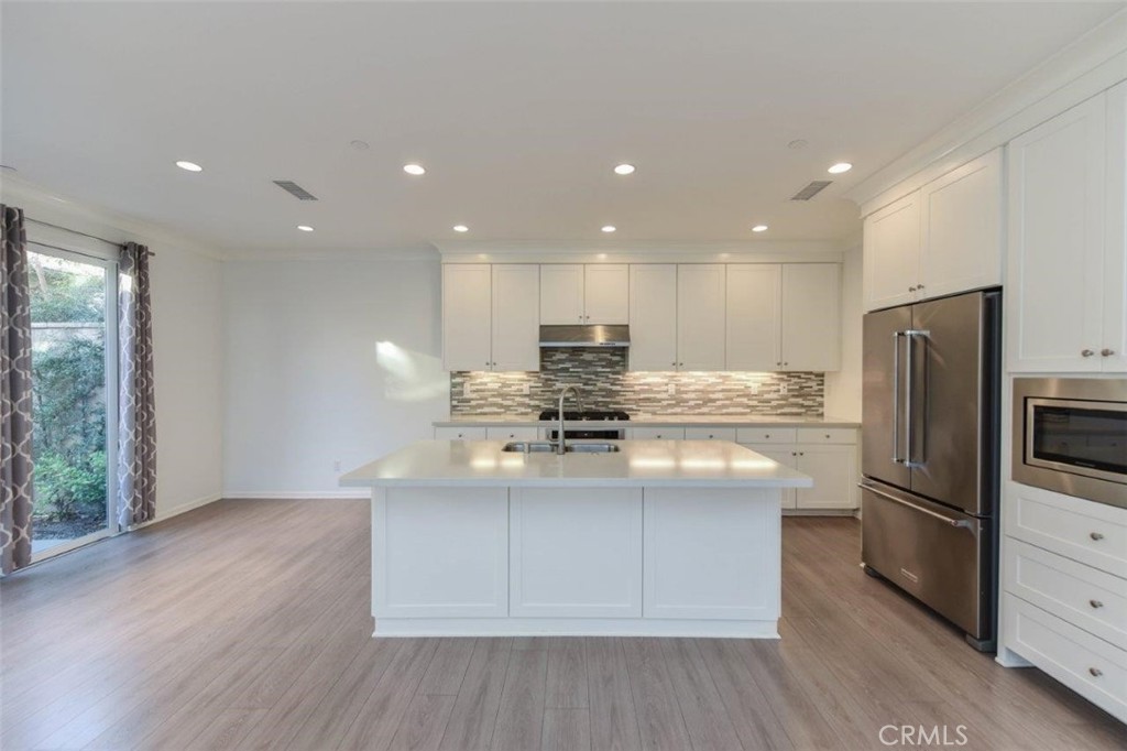 229 Rodeo Irvine, CA 92602 - Photo 9 of 37