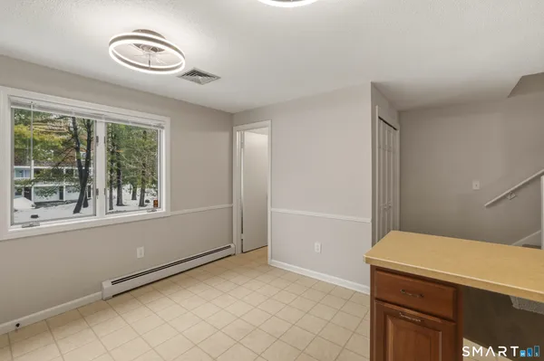 a view of utility room