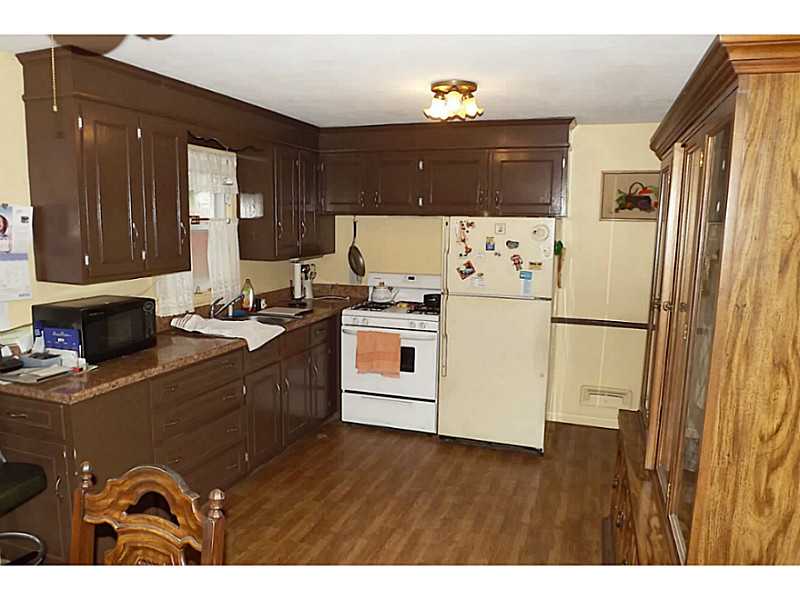 164 Marshall Road Woonsocket, RI 02895 - Photo 2 of 13 Kitchen.