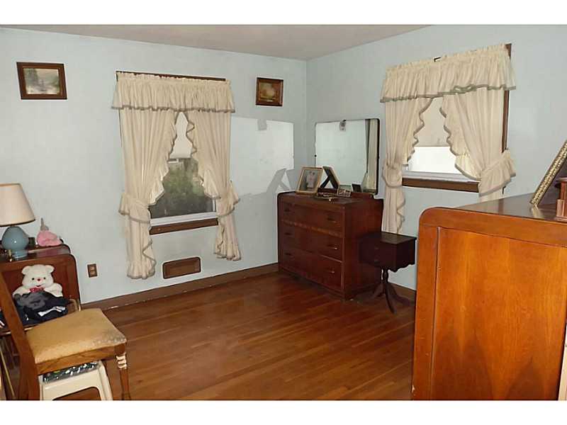 164 Marshall Road Woonsocket, RI 02895 - Photo 7 of 13 Bedroom.