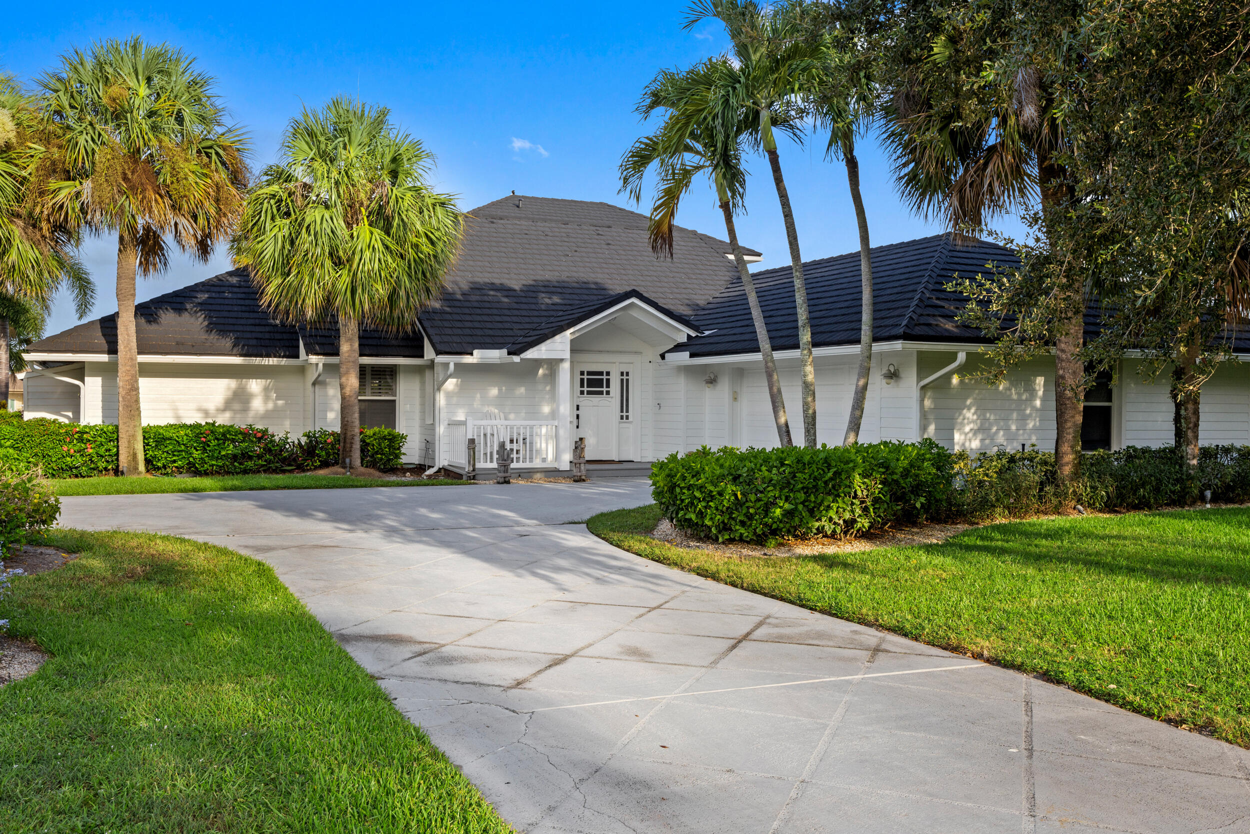 18779 Southeast River Ridge Road Tequesta, FL 33469 - Photo 7 of 62 7_jv2a3190