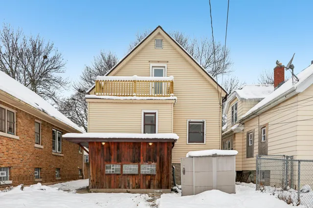 $250,000 | 3228 South 15th Street, Milwaukee, WI 53215