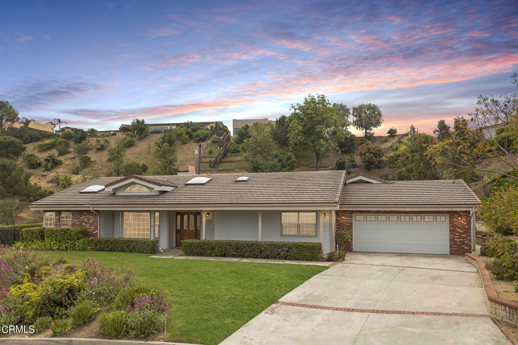 116 Via Pasito Ventura, CA 93003 - Photo 1 of 61 front view of a house with a yard