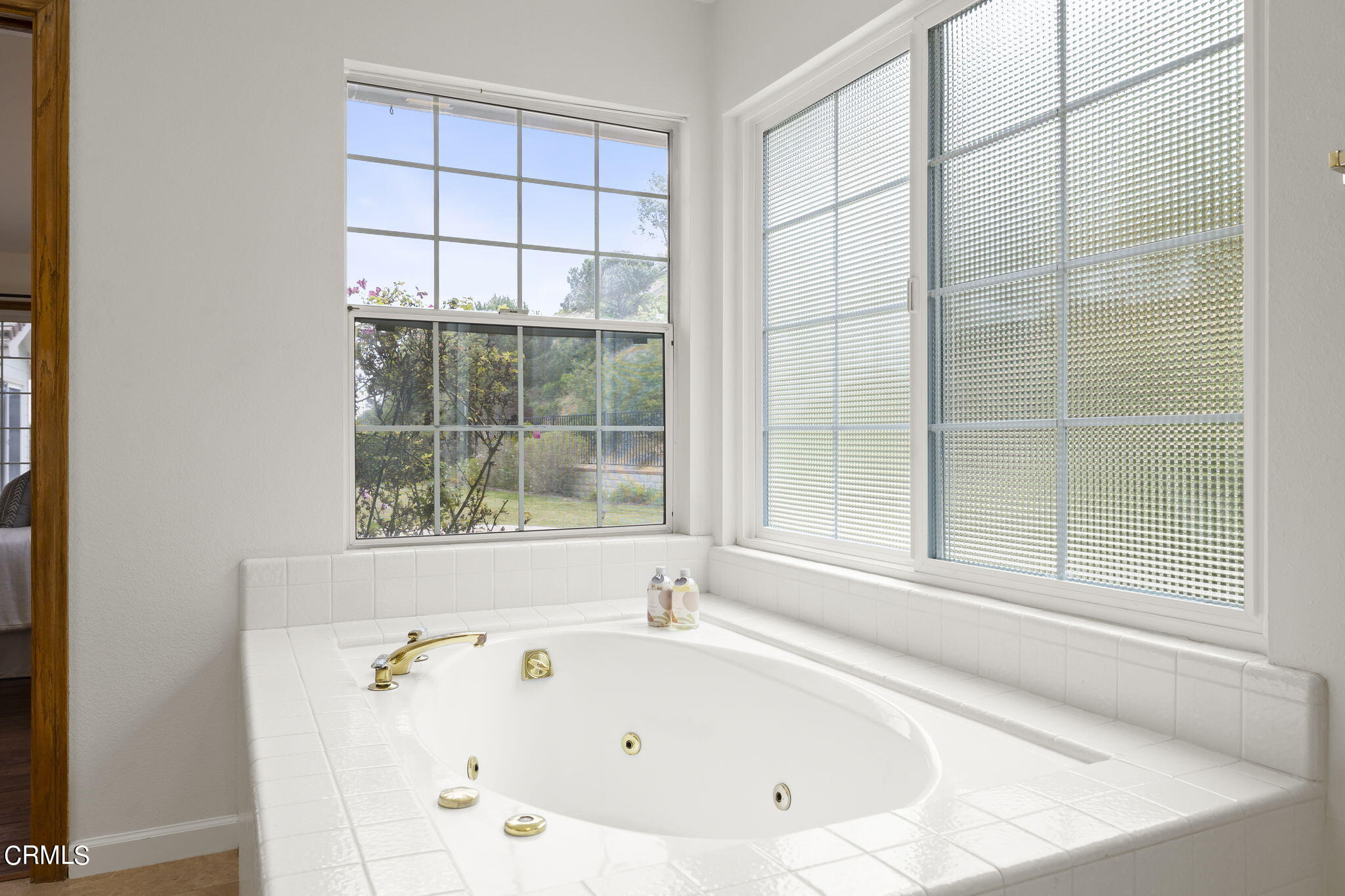 116 Via Pasito Ventura, CA 93003 - Photo 31 of 61 a white bath tub sitting next to a window