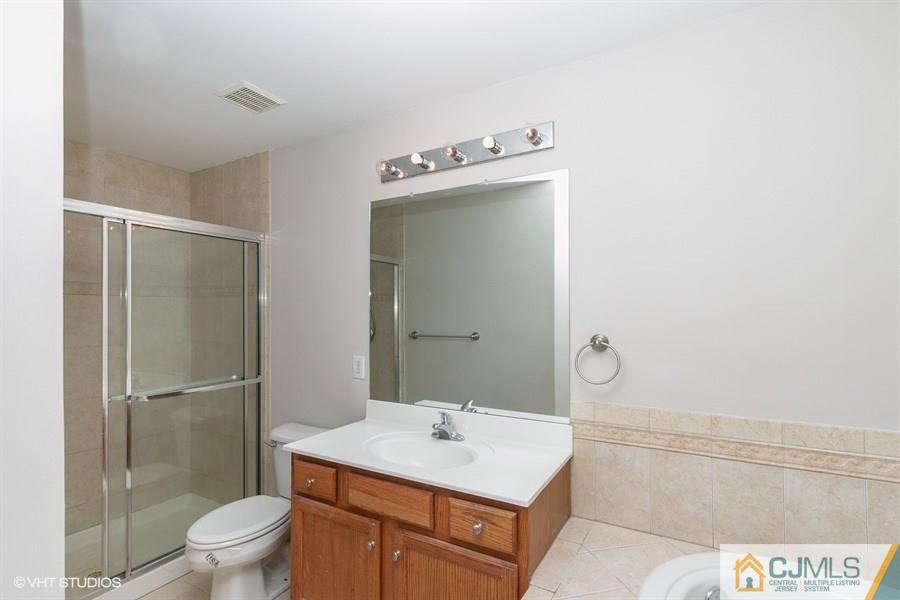 57 Raritan Reach Road, Unit 29 South Amboy, NJ 08879 - Photo 3 of 16 Gallery Image 3