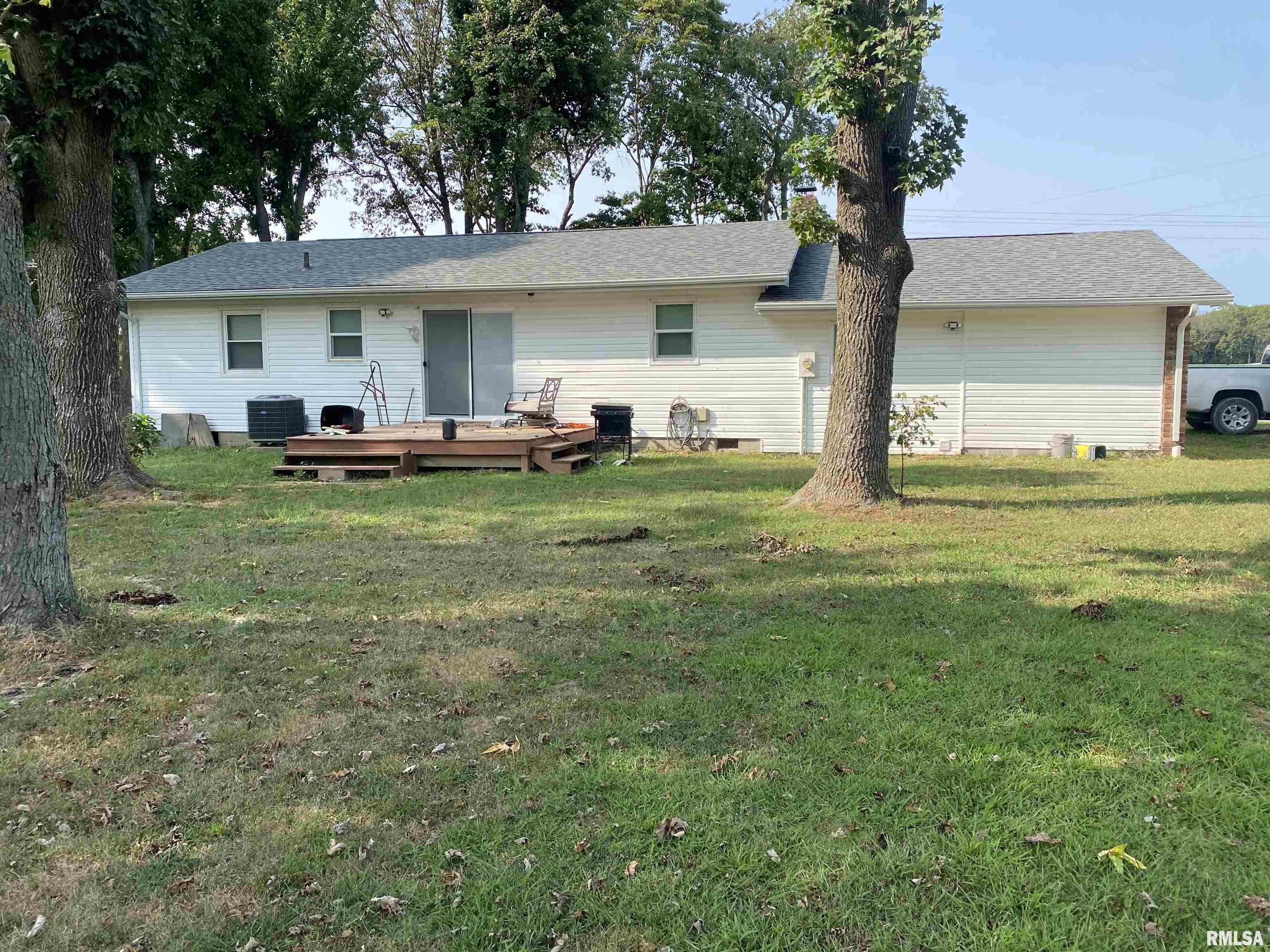 21938 Carlyle Road Thompsonville, IL 62890 - Photo 3 of 15 Gallery Image 3