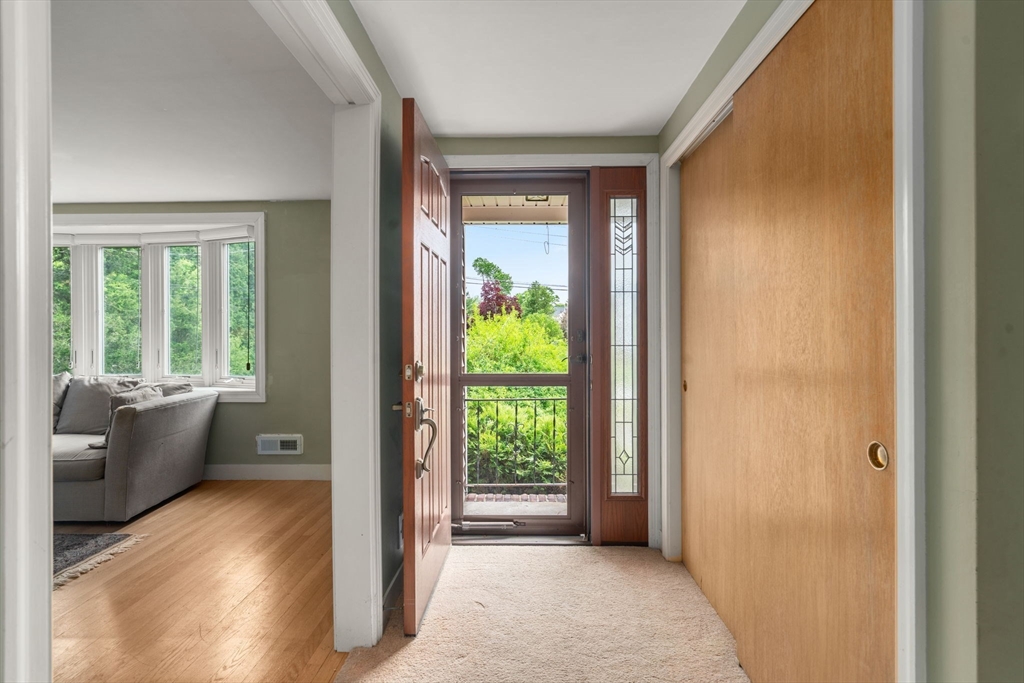 13 Henley Road Acton, MA 01720 - Photo 4 of 25